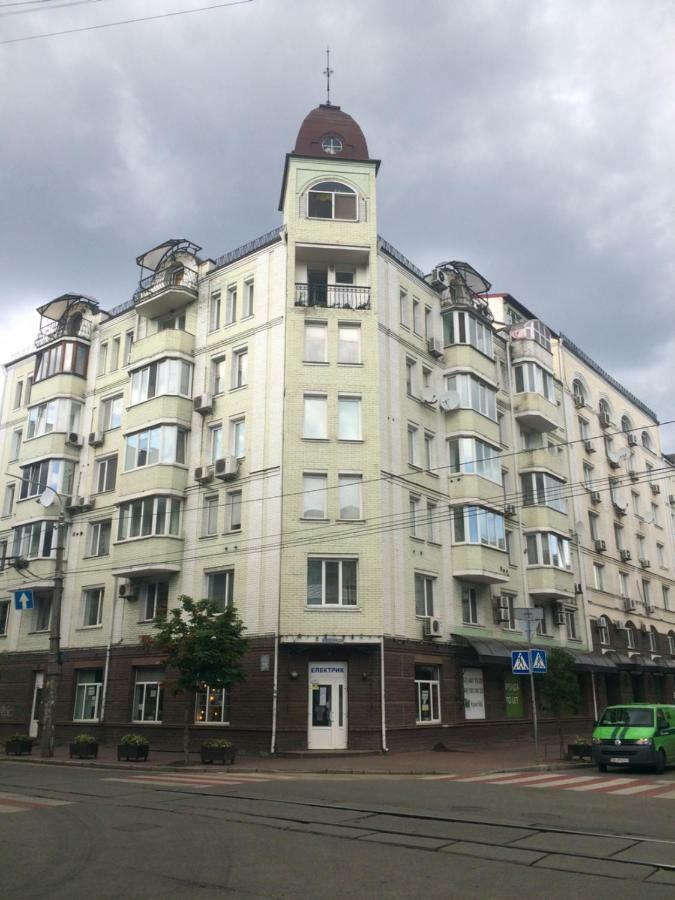 1br In The Old Center *