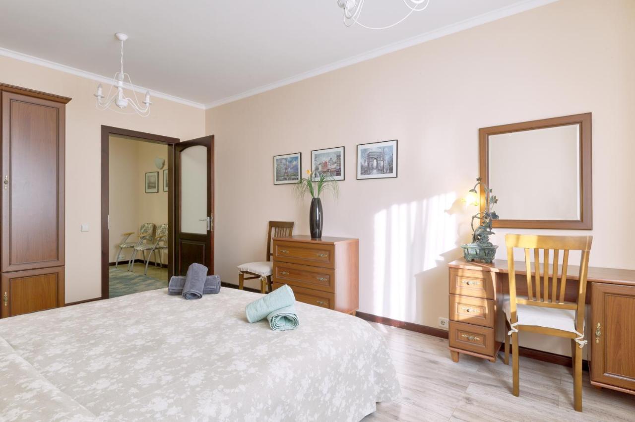 1br In The Old Center