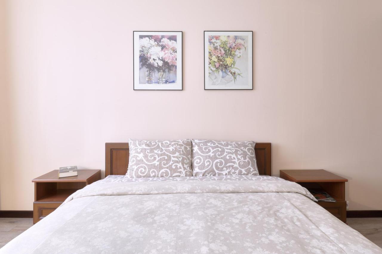 1br In The Old Center Kiev