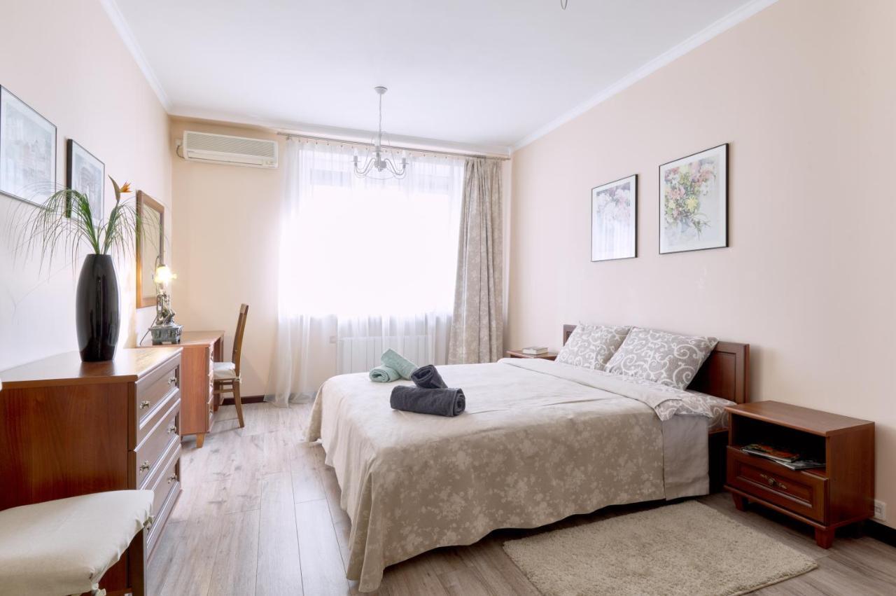 1br In The Old Center *